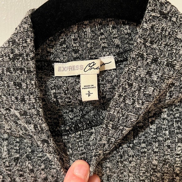 Express One Eleven Ribbed Tank Top - Picture 2 of 3